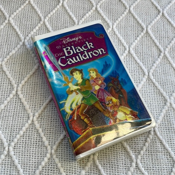 Disney the Black Cauldron VHS - Picture 1 of 4